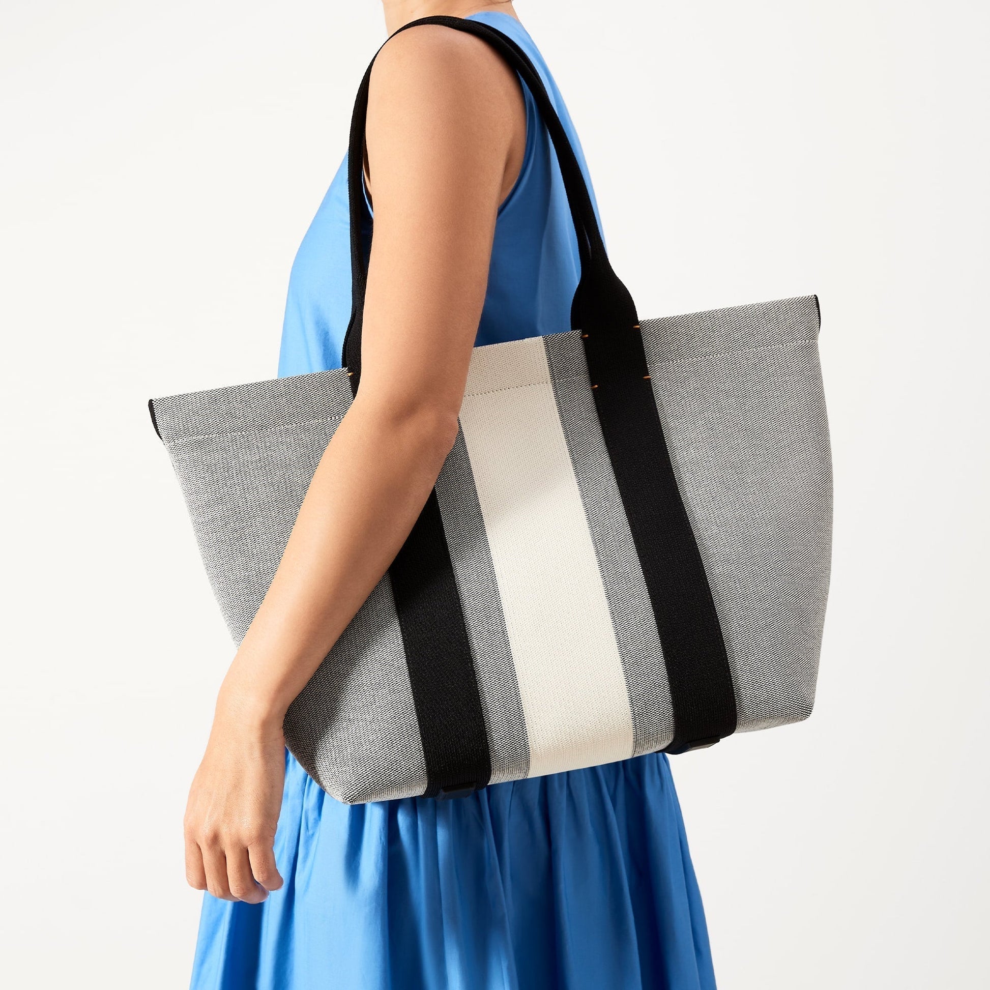 The Essential Tote - Grey Mist